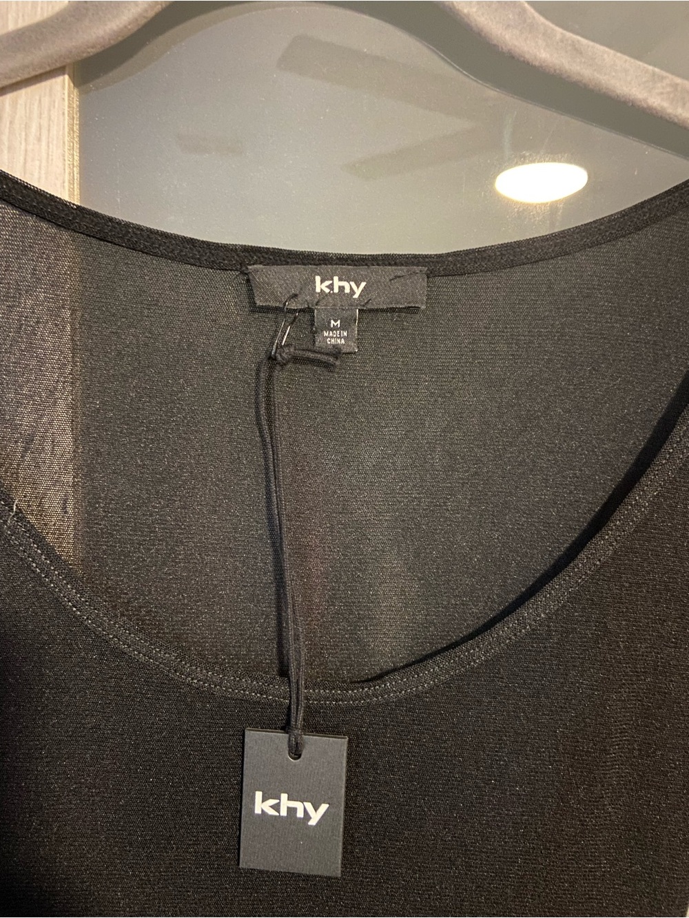 Khy Sheet Black Short-Sleeve Maxi Dress — Elegant Everyday Staple - Picture 2 of 5
